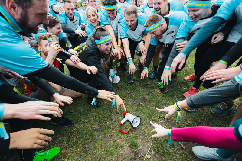 <p>Warm-up vor dem HOLY x Hotfoot Run 2025</p>